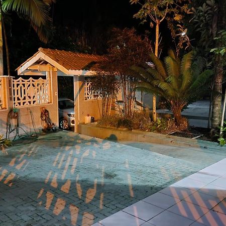 Suites Ubatuba Praia Da Lagoinha Luaran gambar